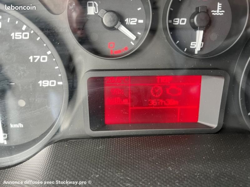 Iveco Daily CAISSE LABBE HAYON DEFLECTEUR TOIT POLYESTER 35C16H 3.0 (image 11)