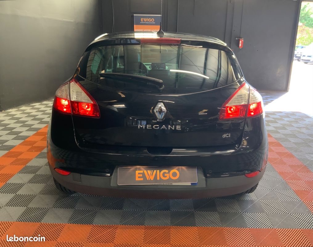 RENAULT Megane 1.5 DCI BOSE BOITE AUTO (image 24)