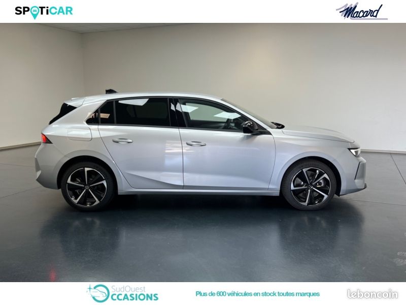 Opel Astra 1.6 Turbo 180ch Hybrid Edition BVA8 (image 4)