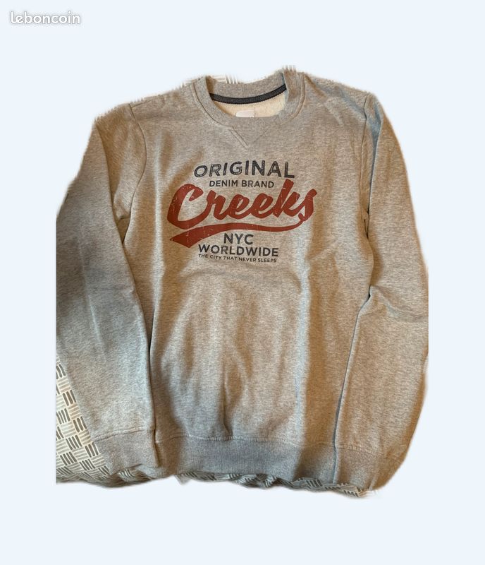 Sweat-shirt Creeks (image 1)