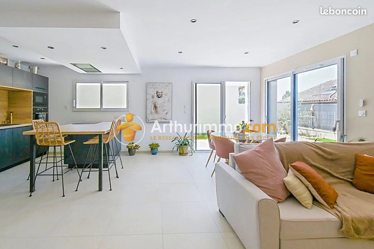 Maison 4 pièces 90 m² · à Bourgoin-Jallieu · 90 m² · 329 900 €