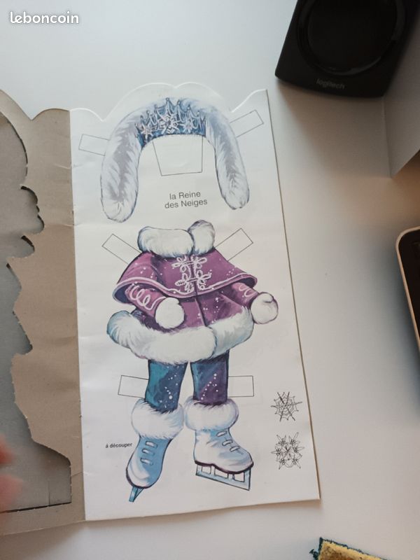 Poupée en carton (image 3)