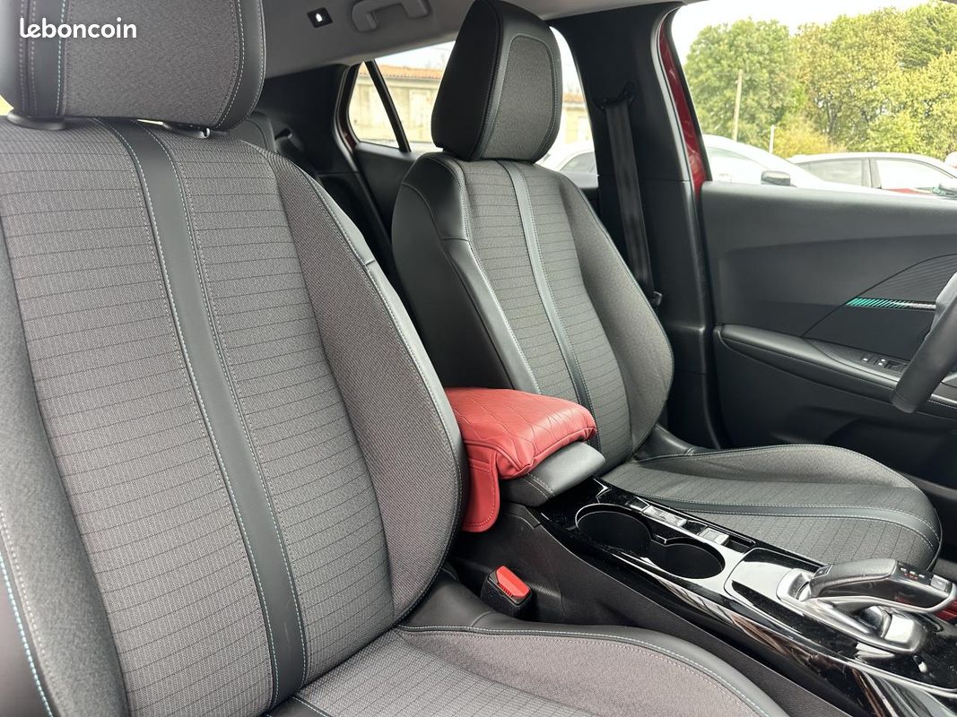 PEUGEOT 2008 1.2i S&S - 130 - BV EAT8 2019 Allure Pack PHASE 1 GARANTIE 12 MOIS (image 15)