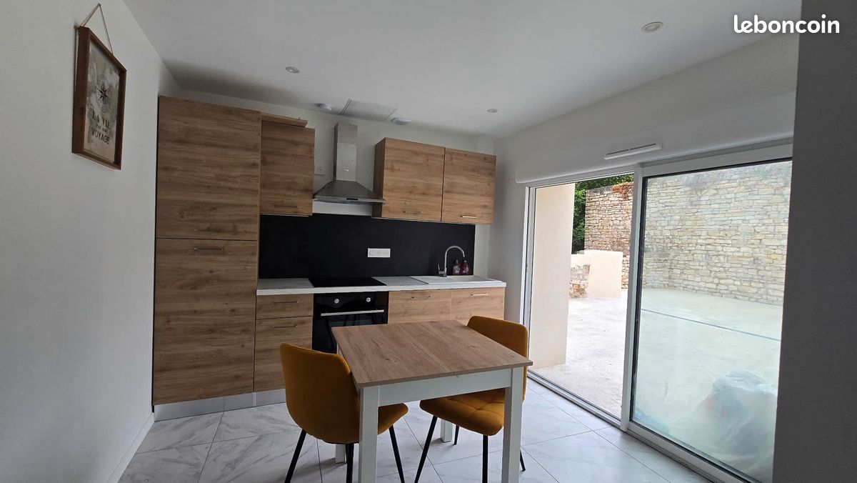 Appartement 2 pièces 27 m² · à Châteauroux · 27 m² · 600 €