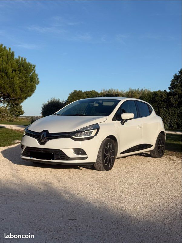 Renault Clio IV 1.5 dCi 90 ch Intens (image 1)