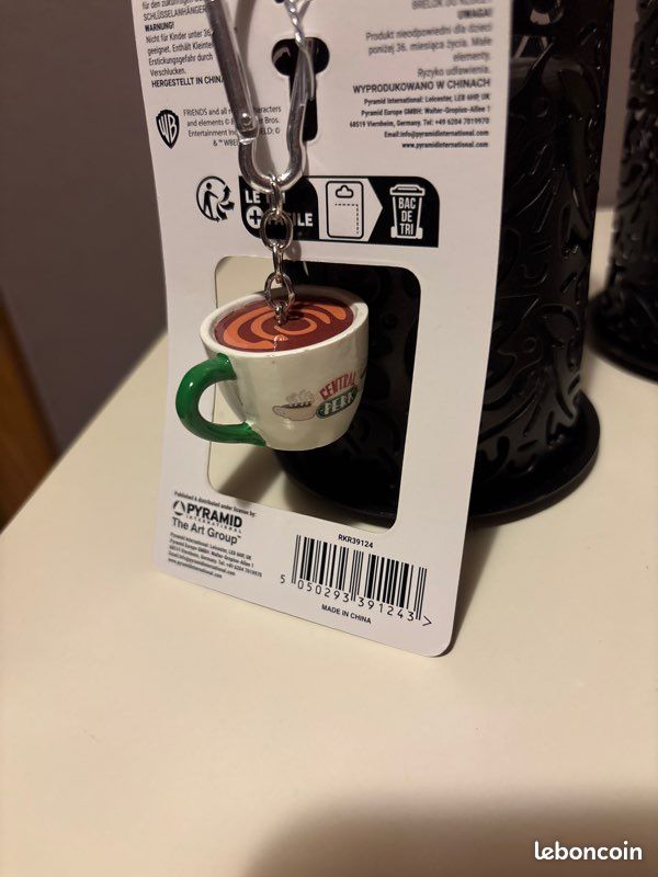 Porte-clés 3D Friends Central Perk - Tasse à Café - Idée Cadeau Collector Neuf