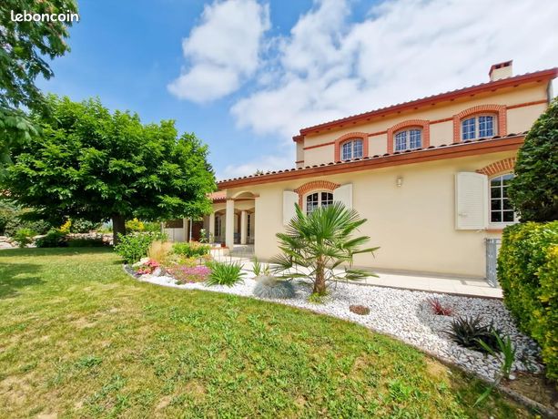 Maison 5 pièces 330 m²