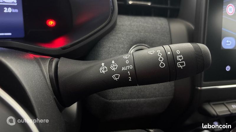 Renault Clio 1.6 E-Tech 145ch full hybrid Techno - 25 (image 24)