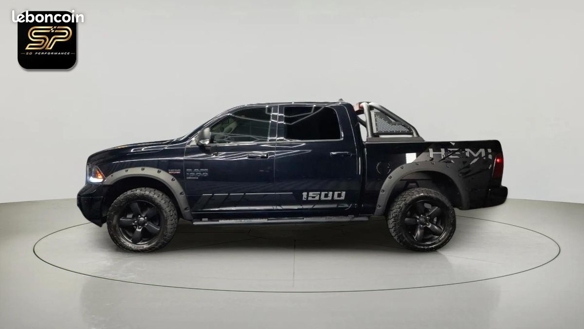Dodge RAM 5.7 V8 HEMI 4x4 * Pack Offroad Nuit * LED * AHK * R20 (image 8)