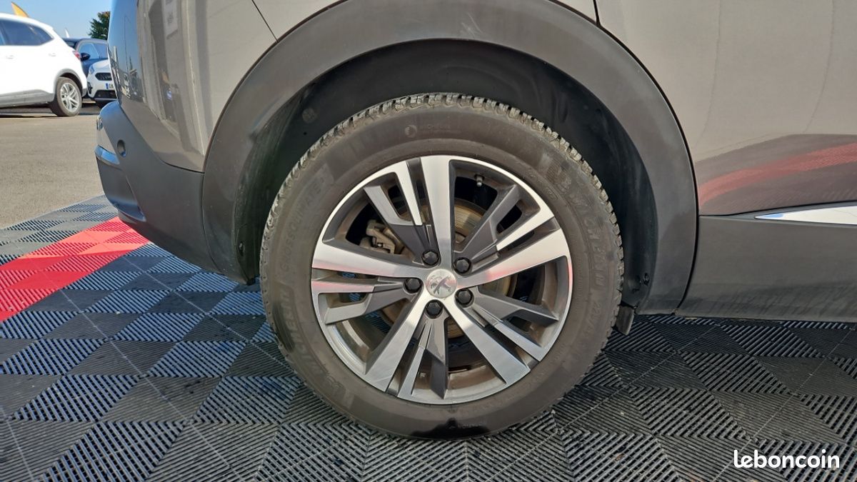 Peugeot 3008 BLUEHDI 130CH SS EAT8 ALLURE PACK (image 8)
