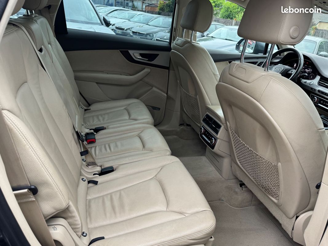 Audi q7 (image 12)