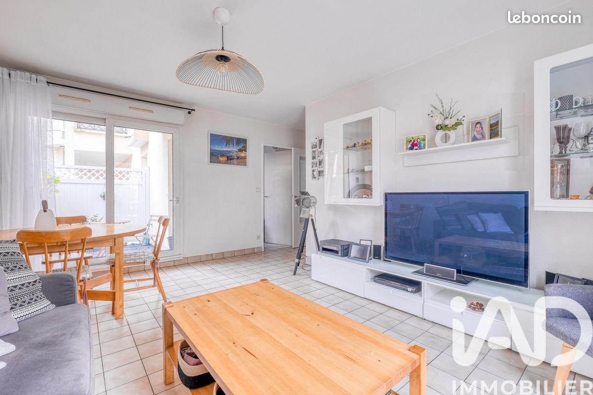 Appartement 2 pièces 48 m² · à Livry-Gargan · 48 m² · 175 000 €