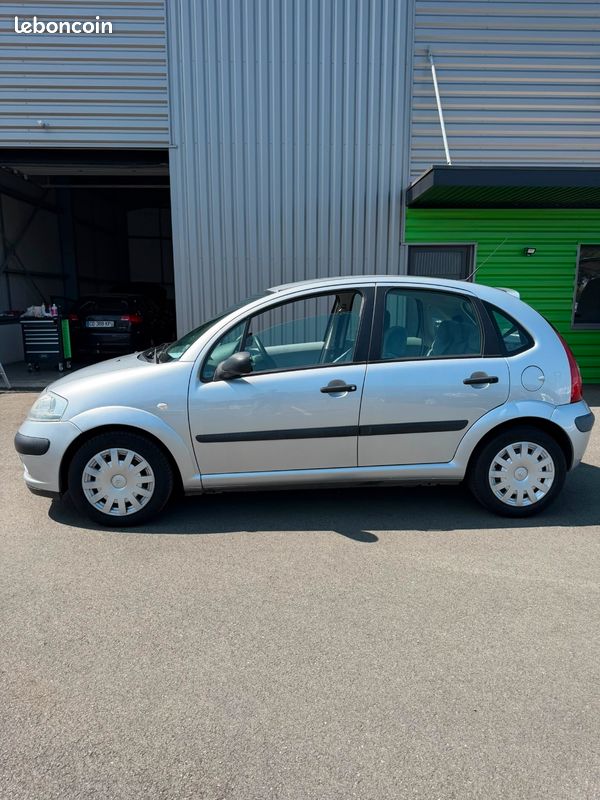 Citroen C3 - 1.4 16V 90CV - Boîte automatique - 5 portes - Garantie - Financement possible (image 2)