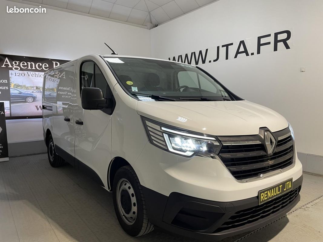 RENAULT TRAFIC L1H1 3000 Kg 2.0 Blue dCi - 130 Euro 6e III FOURGON Fourgon Confort L1H1 PHASE 3 (image 1)