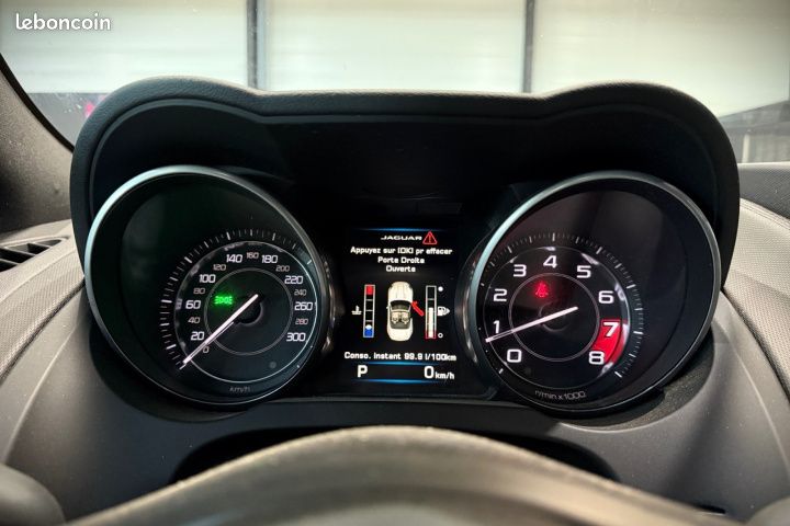 JAGUAR F-TYPE CABRIOLET V6 3L Essence Suralimente 340 ch BVA8 Garantie 12 mois (image 13)
