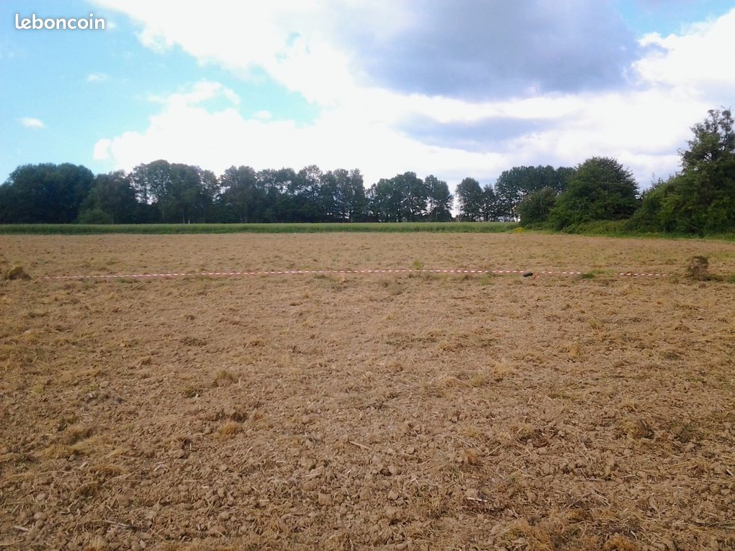 Terrain 1500m2 entre clairegoutte et magny d'anigon · à Magny-Danigon · 45 000 €