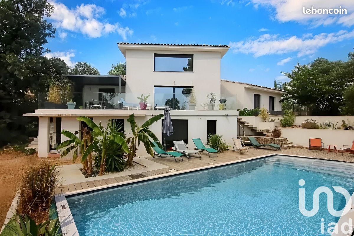 Maison 6 pièces 150 m² · à Garéoult · 150 m² · 679 000 €