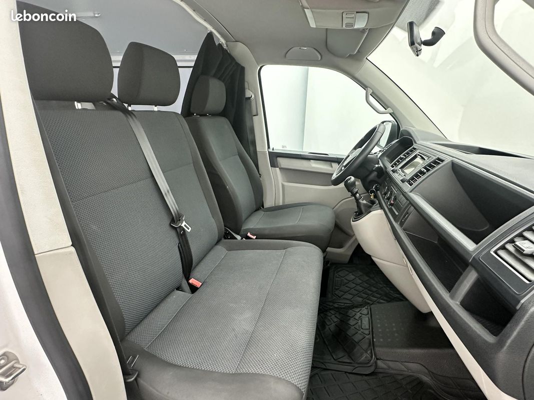 VOLKSWAGEN TRANSPORTER T6 L2H1 2.0 TDi 102ch ENTIEREMENT AMÉNAGÉ - GARANTIE 12 MOIS (image 7)