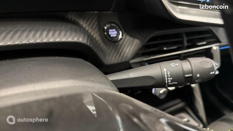 Peugeot 208 e-208 136ch GT (image 24)