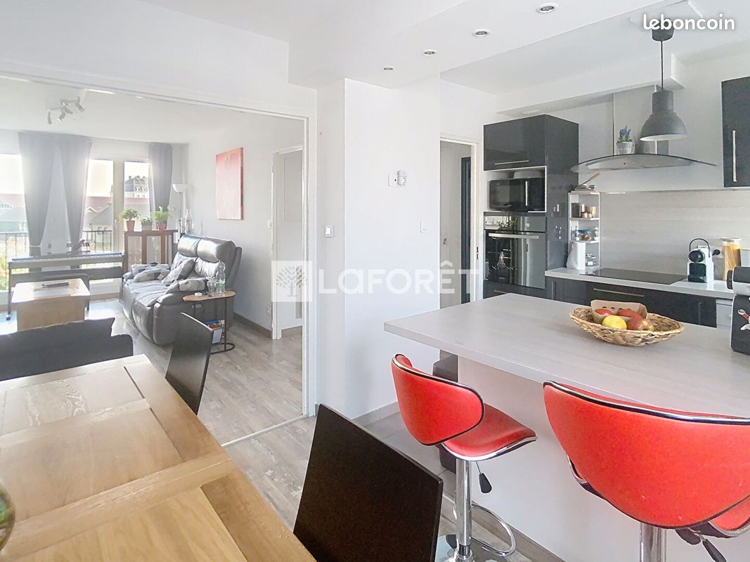 Appartement 3 pièces 64 m² · à Châlons-en-Champagne · 64 m² · 780 €