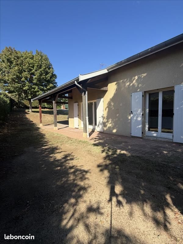 Maison 4 pièces 94 m² · à Saint-Genis-Laval · 94 m² · 1 440 €/mois