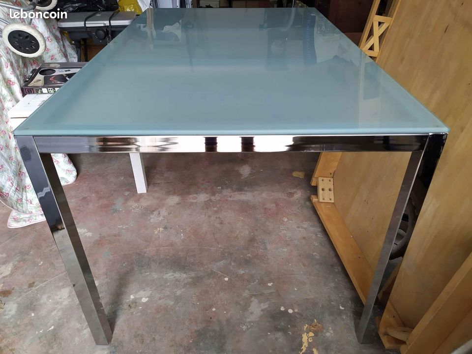 Table en verre poli et métal chromé (image 2)