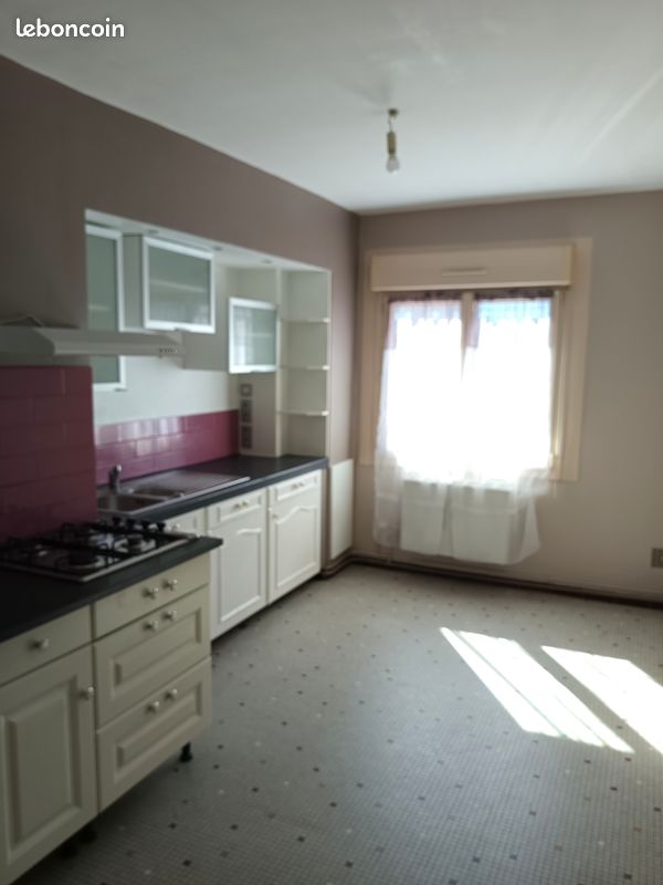 Appartement 4 pièces 90 m² · à Nevers · 90 m² · 676 €/mois