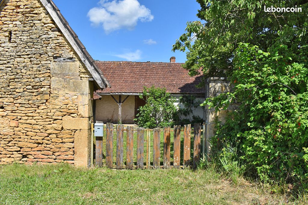 Maison 4 pièces 95 m² · à Aubas · 95 m² · 119 000 €