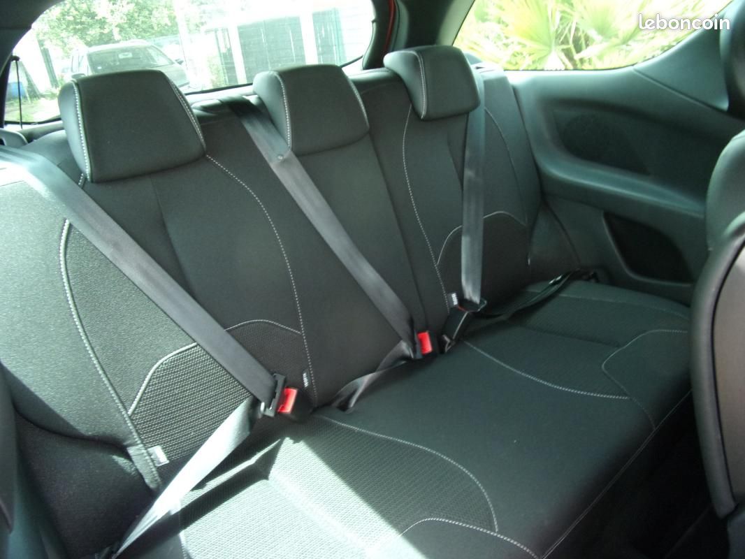 Citroën DS3 VTi 120 Airdream So Chic (image 10)