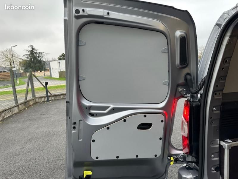 Citroen Berlingo Van M 800kg Electrique 136ch Batterie 51 kWh Pack Premium Connect (image 8)