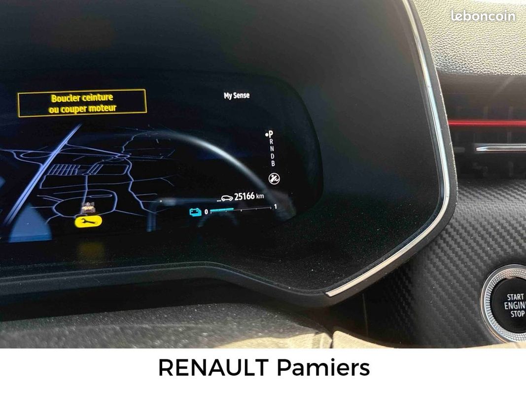 RENAULT Clio E-Tech hybride 145 RS Line (image 14)