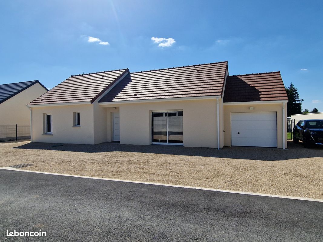 Maison 4 pièces 95 m² · à Saint-Martin-d'Abbat · 95 m² · 1 100 €/mois