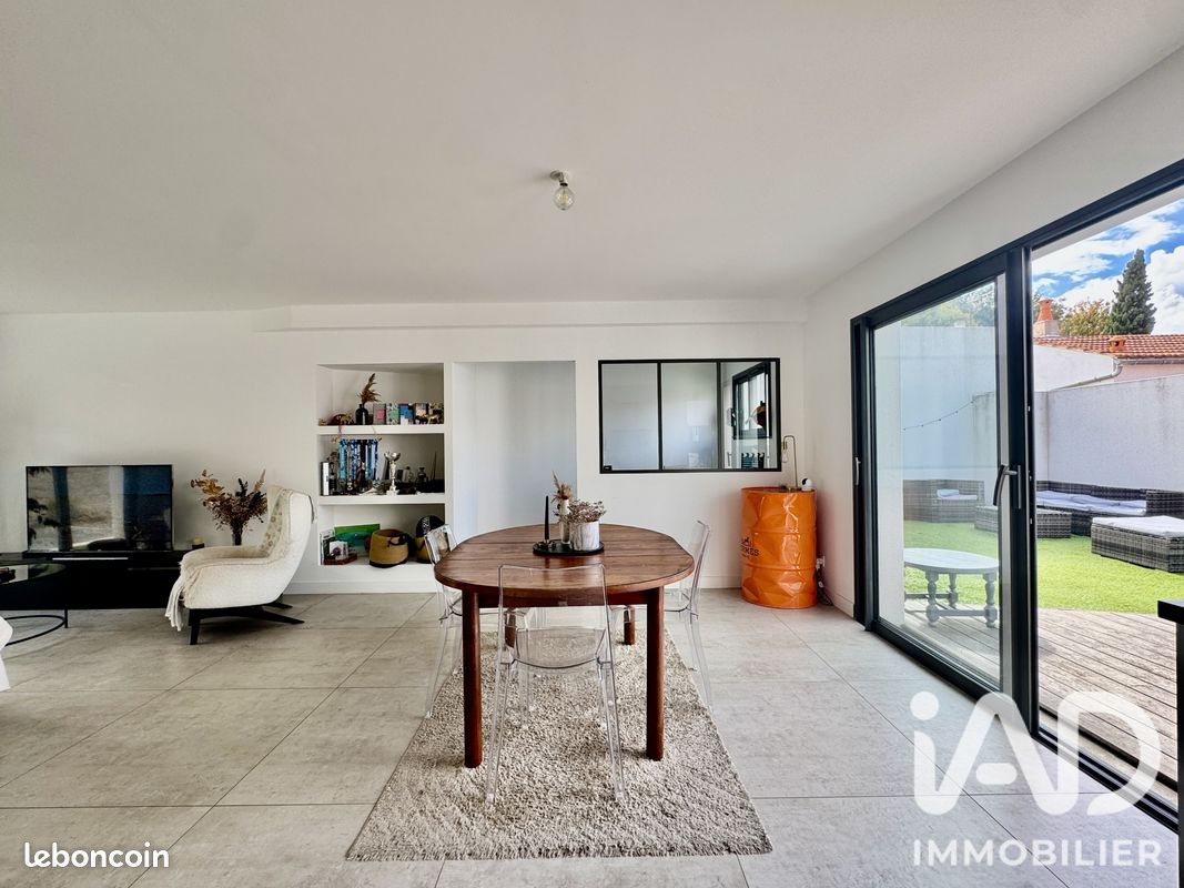 Maison 5 pièces 104 m² · à La Rochelle · 104 m² · 500 000 €