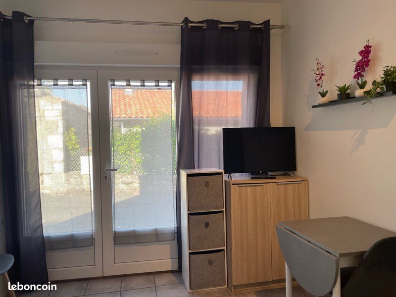 Appartement 1 pièce 25 m² · à Angoulême · 25 m² · 450 €