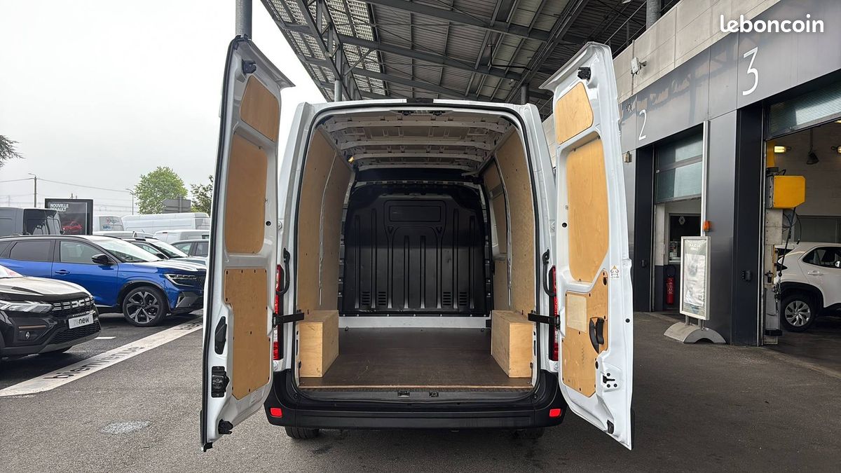Renault master fgn trac f3500 l2h2 blue dci 135 (image 19)