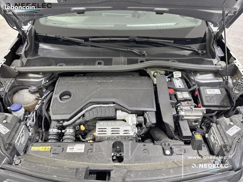 Peugeot 2008 1.2 Hybrid 145ch GT e-DCS6 (image 12)