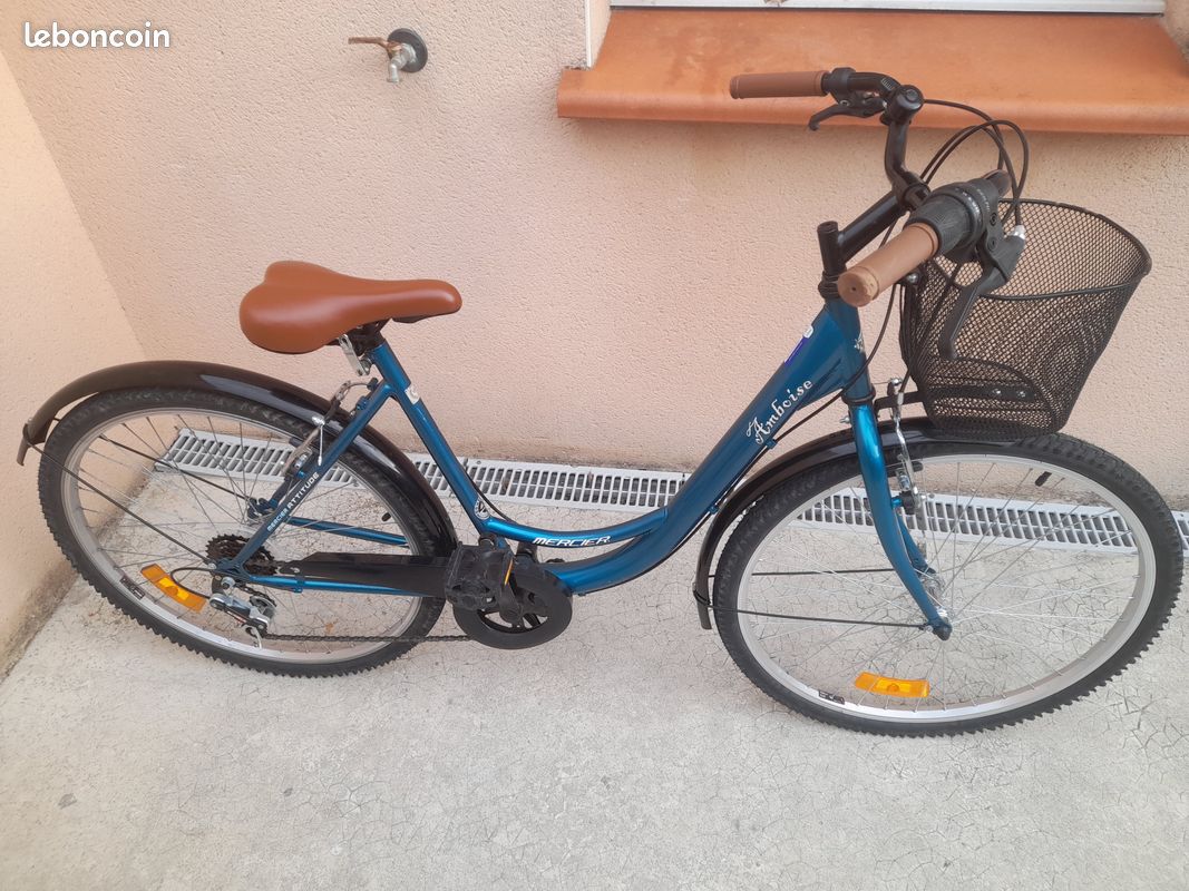 VELO de ville 26 pouces NEUF 150e (image 1)