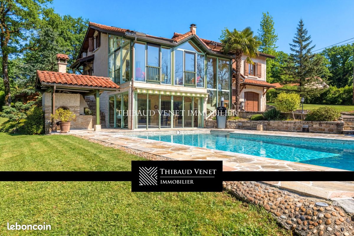 Maison 7 pièces 301 m² · à Meillonnas · 301 m² · 690 000 €