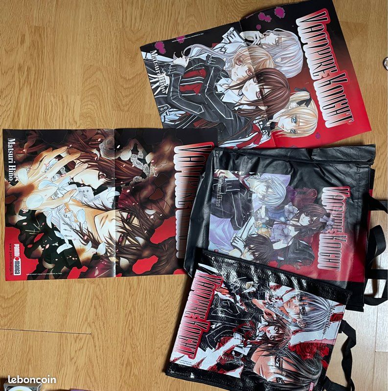Lot mangas Vampire Knight + Fanbook + goodies (image 3)