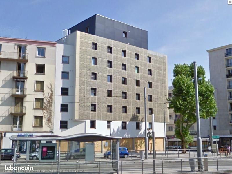 Appartement 1 pièce 14 m² · à Grenoble · 14 m² · 277 €/mois