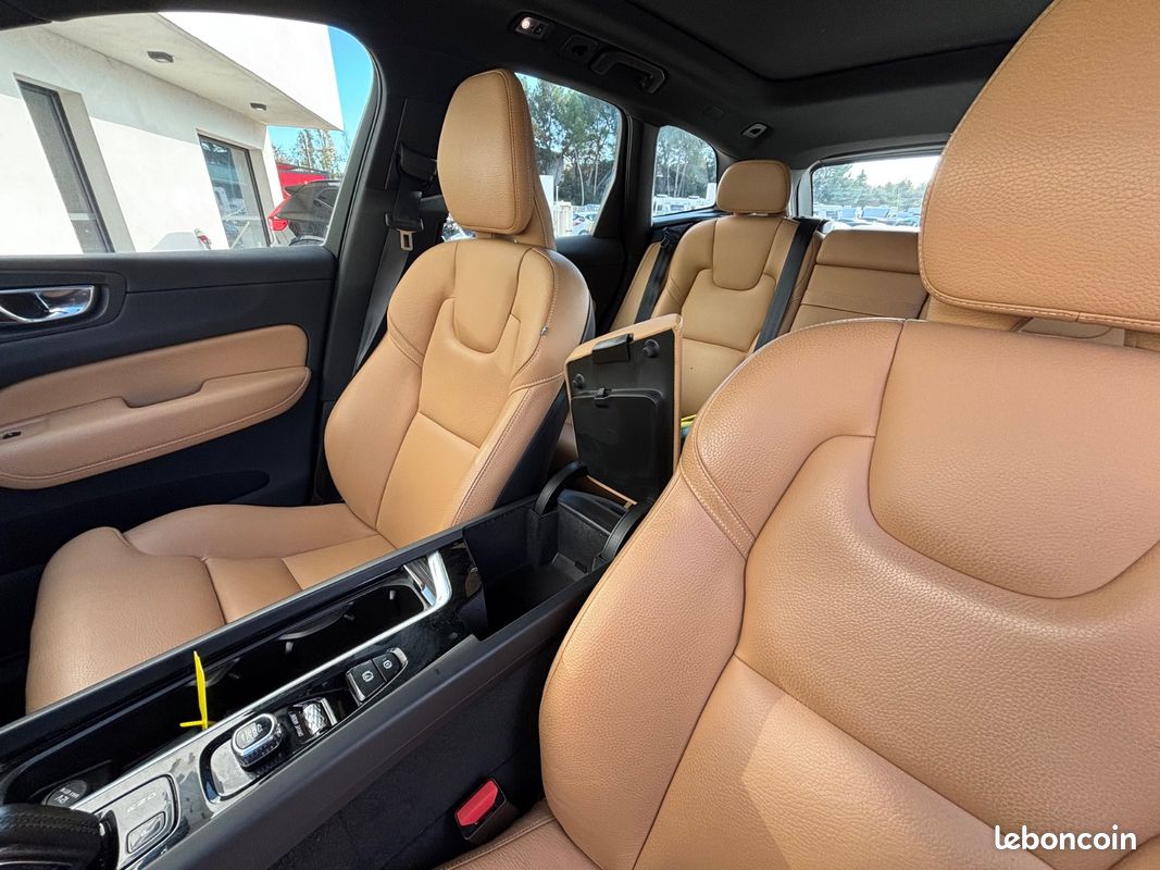 Volvo XC60 Business Executive AWD Geartronic (image 18)