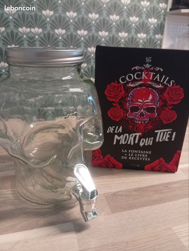 Fontaine à cocktail tête de mort (image 1)