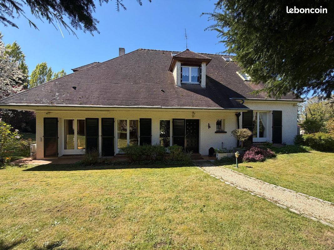 Maison 5 pièces 195 m² · à La Queue-les-Yvelines · 195 m² · 695 000 €