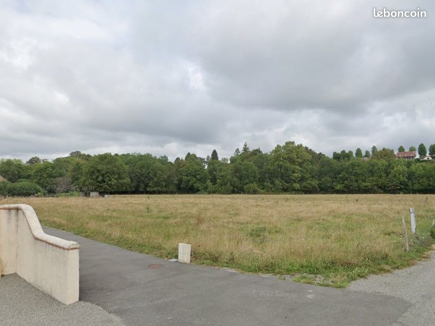 Terrain 900 m² Idron · 130 000 €