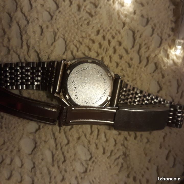 Montre Mécanique Vintage Femme à Restaurer - Style Rétro, Multicouleur, Non Testée - Occasion