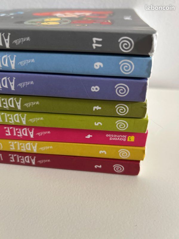 📚 Lot de 8 tomes de la série BD jeunesse « Mortelle Adèle » (image 2)