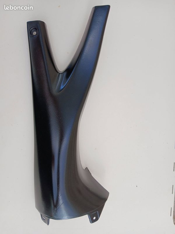 Cache latéral APPRILIA 50 RS (image 2)