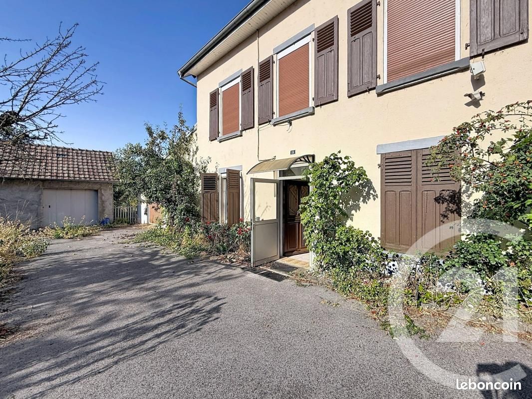 Maison 6 pièces 159 m² · à Arbouans · 159 m² · 99 000 €