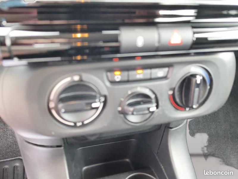 Citroen C3 1.2 PureTech 83ch S&S Feel 122-123g (image 17)