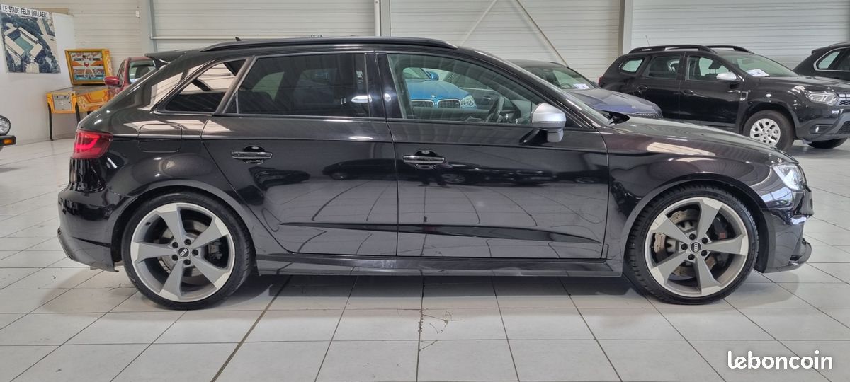 Audi RS3 SPORTBACK 2.5 TFSI quattro S-tronic (image 3)